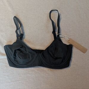 SKIMS Black Underwire Bra